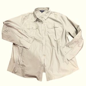 Travelsmith gray top shirt with pockets size 2X